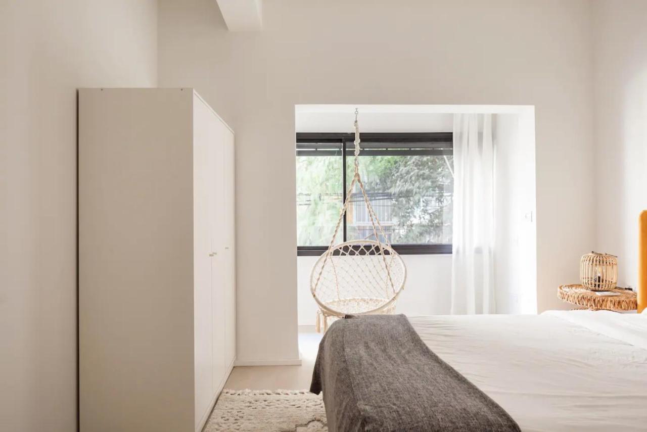 Renovated Large 3Rm Apartment 5 Min From The Beach Tel Aviv Eksteriør billede